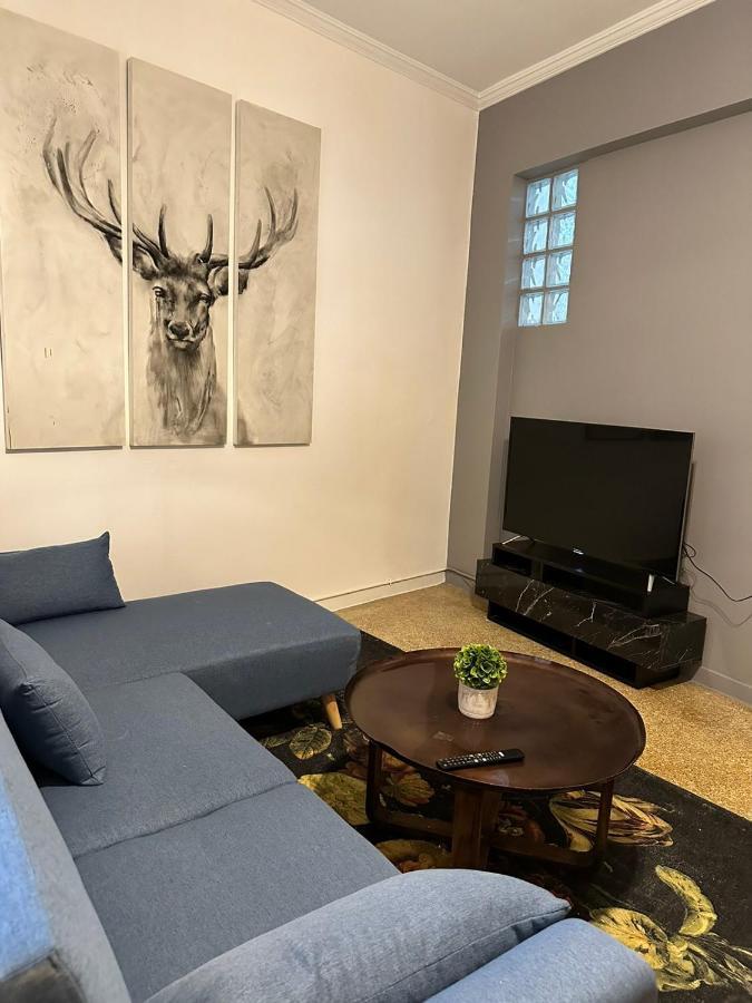 Cozy Apartment At Gazi Square 아테네 외부 사진